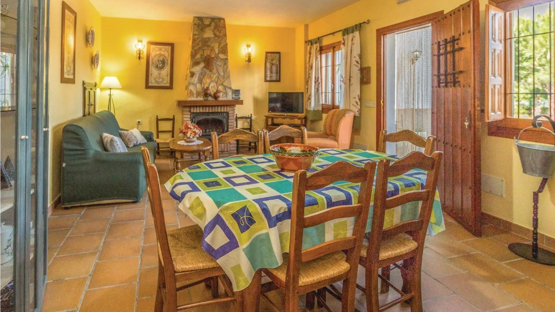 Cozy Home In Periana With Outdoor Swimming Pool Španělsko